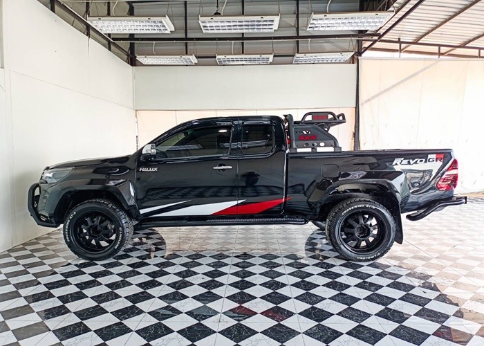 Used 12
                    TOYOTA
                     for Sale Image